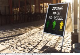 Sign outside a restaurant or cafe saying "Zugang nur nach 3G - Regel" Tested, Vaccinated or Recovered, Covid-19 Measure